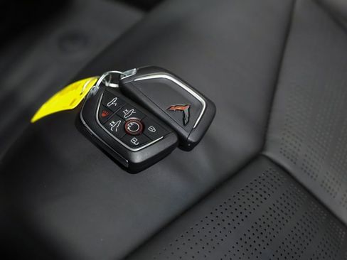 Used 2025 Chevrolet Corvette Z06 image 25