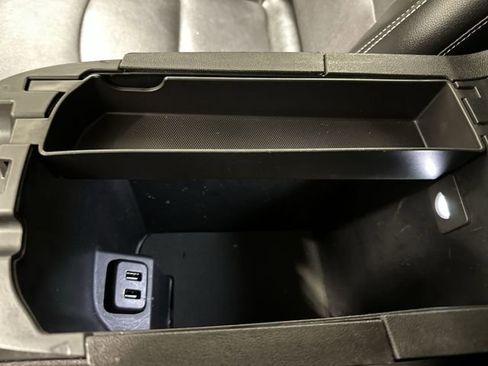 Used 2023 GMC Terrain SLT AWD/4WD image 37