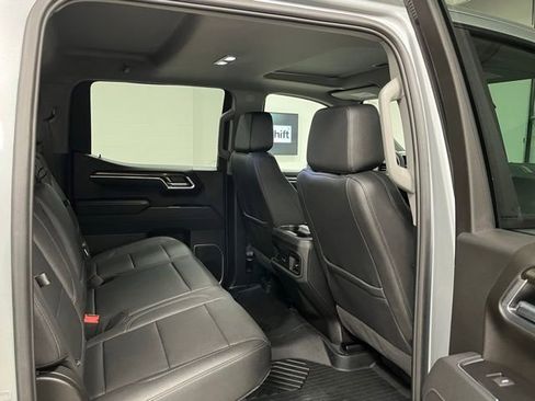 Used 2025 Chevrolet Silverado 1500 RST AWD/4WD image 51
