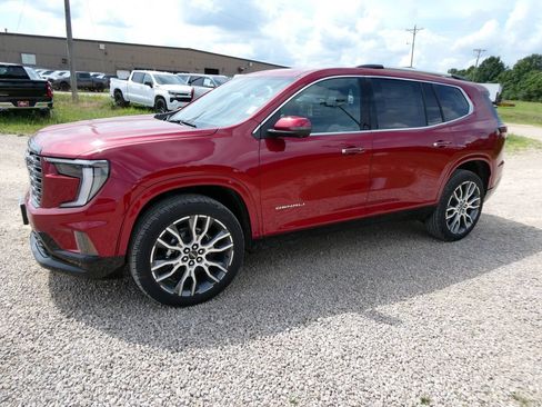 New 2026 GMC Acadia Denali Ultimate AWD/4WD image 7