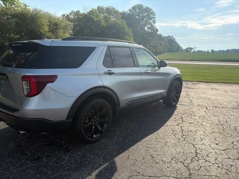 Used 2023 Ford Explorer ST-Line w/ Class IV Trailer Tow Package AWD/4WD image 10