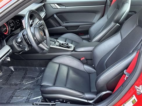 Used 2024 Porsche 911 Carrera image 5