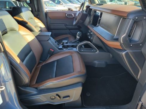 Used 2024 Ford Bronco Outer Banks image 12