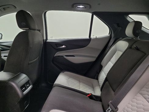 Used 2018 Chevrolet Equinox LS AWD/4WD image 18