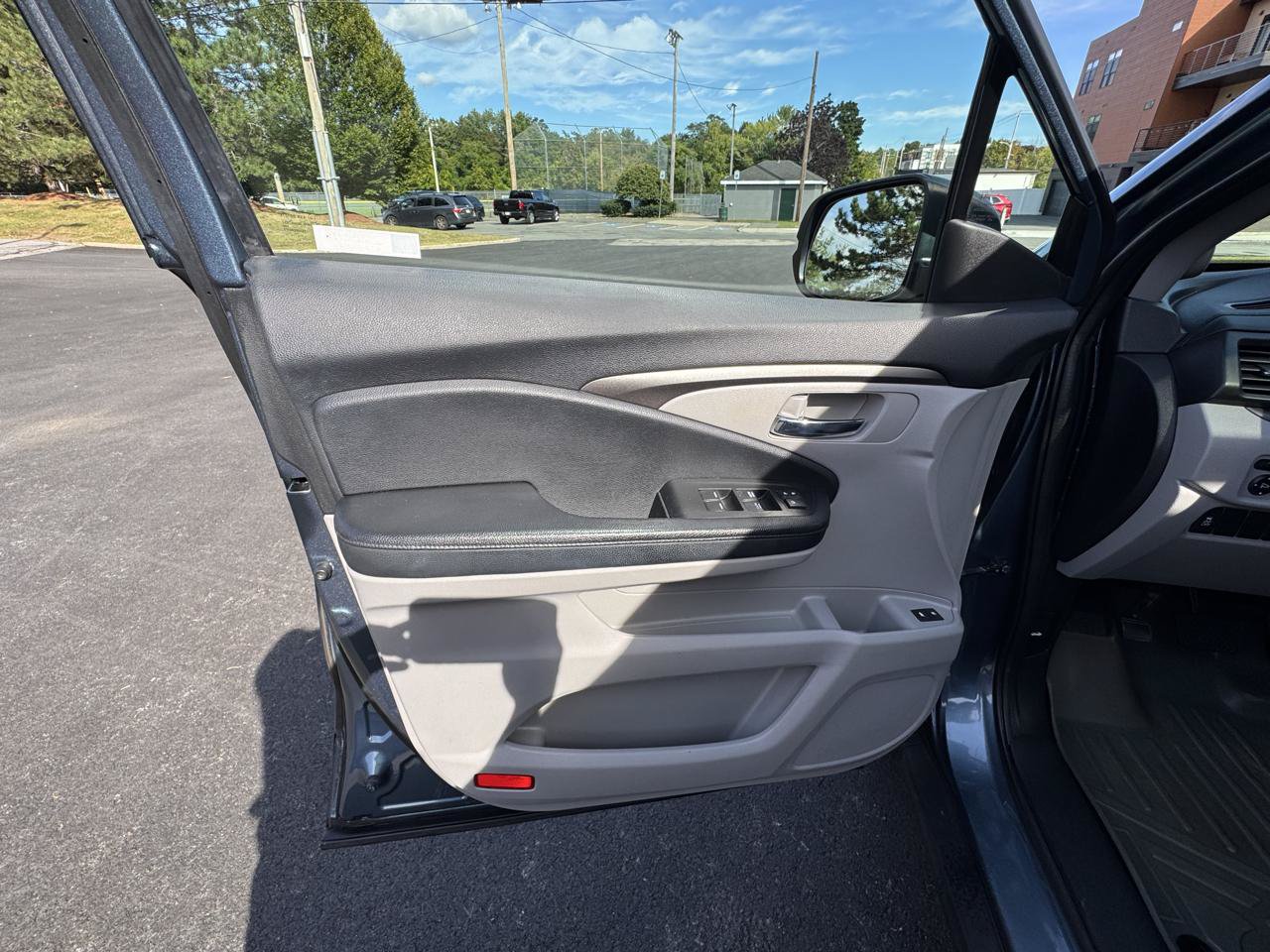 Used 2017 Honda Pilot EX-L image 16
