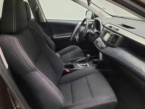 Used 2018 Toyota RAV4 XLE image 21