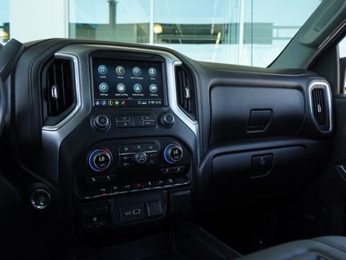 Used 2020 Chevrolet Silverado 1500 LT Trail Boss w/ Midnight Edition AWD/4WD image 22