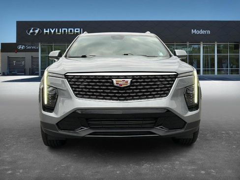 Used 2025 Cadillac XT4 Premium Luxury w/ Technology Package image 2