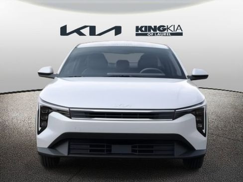 New 2025 Kia K4 LX FWD image 2