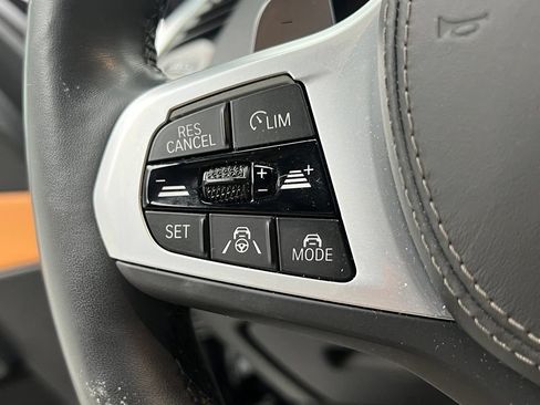 Used 2022 BMW X5 xDrive45e w/ M Sport Package AWD/4WD image 19