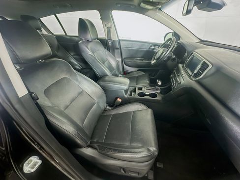 Used 2017 Kia Sportage EX w/ EX Technology Package image 32