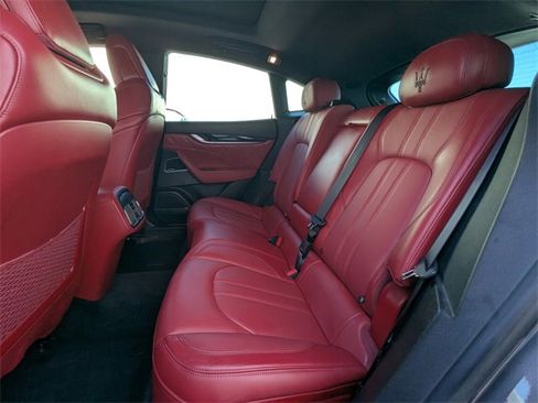 Used 2019 Maserati Levante GranSport image 16