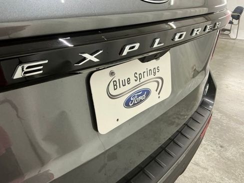 New 2026 Ford Explorer Active AWD/4WD image 6