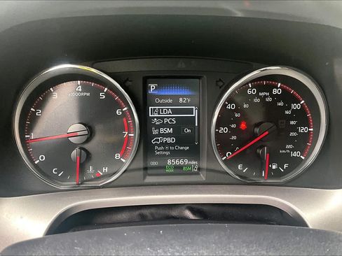 Certified 2018 Toyota RAV4 SE w/ Power Extra Value Package AWD/4WD image 25