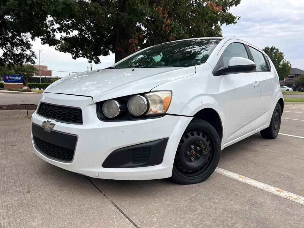 Used 2014 Chevrolet Sonic LS FWD image 3