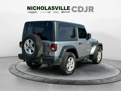 Used 2019 Jeep Wrangler Sport AWD/4WD image 5