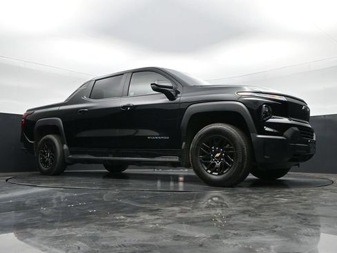 Used 2024 Chevrolet Silverado EV W/T AWD/4WD image 34