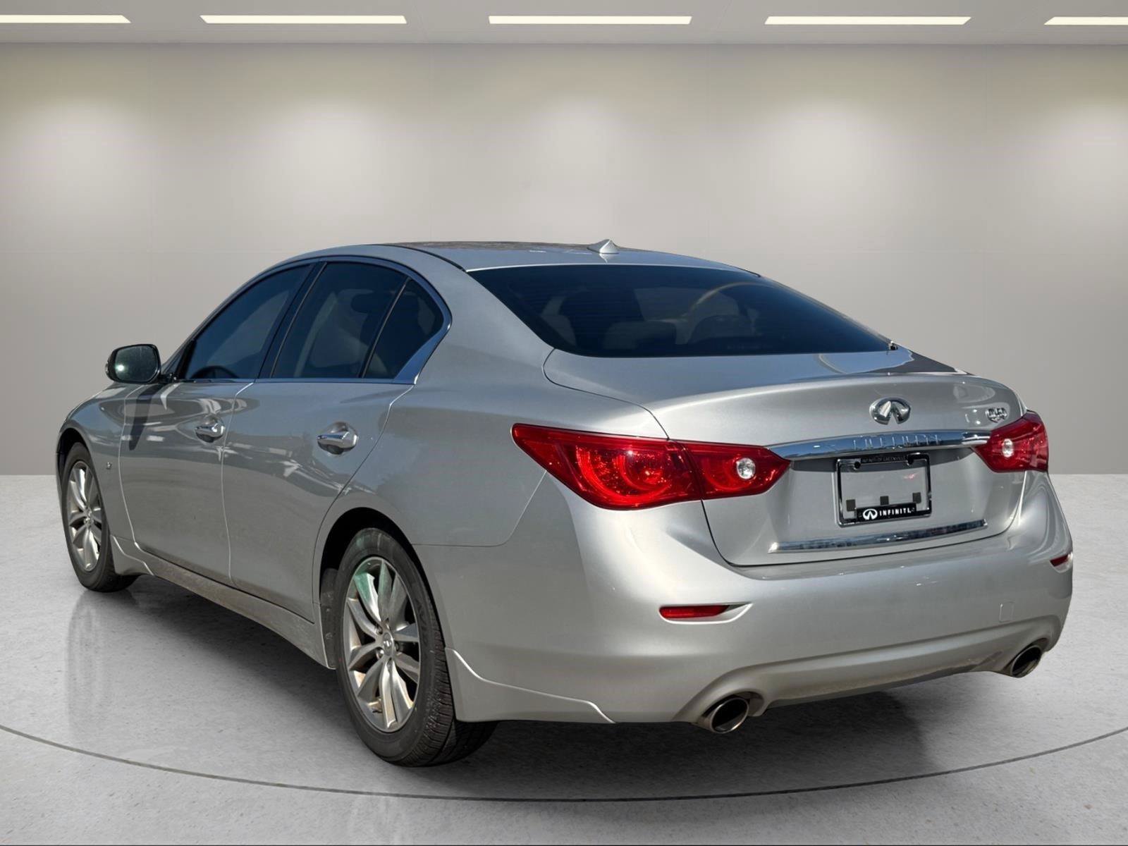 Used 2015 INFINITI Q50 Premium w/ Navigation Package RWD image 10