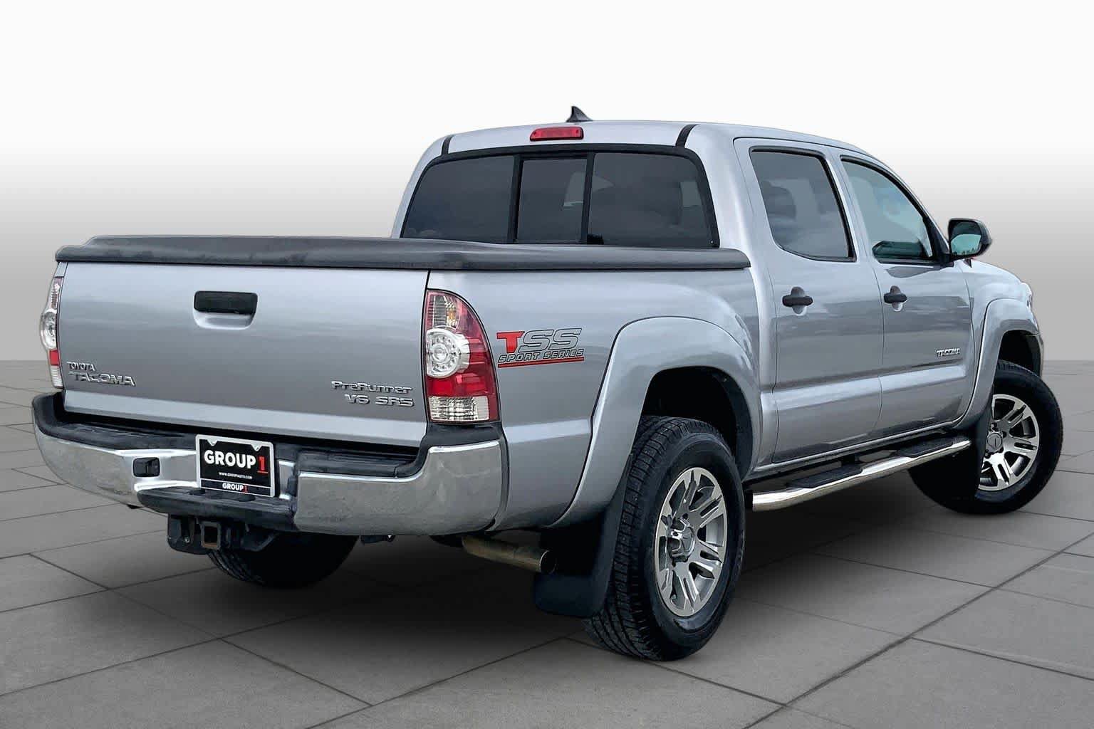 Used 2015 Toyota Tacoma PreRunner w/ SR5 Package RWD image 13