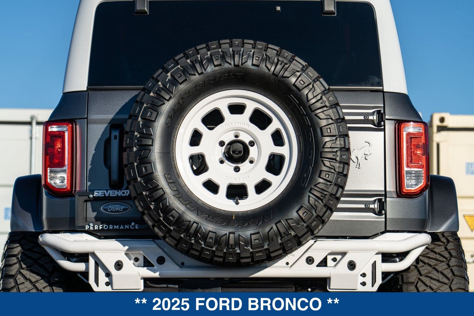 Used 2025 Ford Bronco Heritage Edition AWD/4WD image 28
