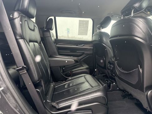 Used 2023 Jeep Grand Cherokee L Limited image 15