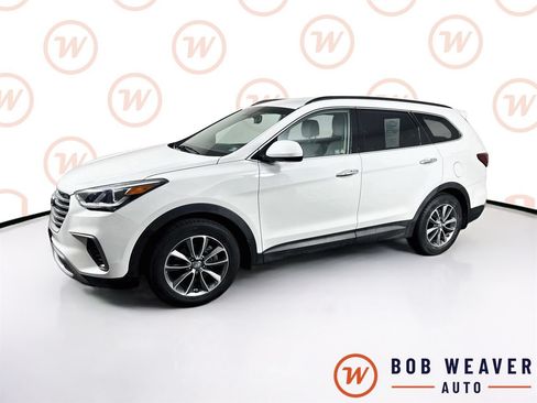 Used 2018 Hyundai Santa Fe SE w/ Cargo Package AWD/4WD image 3