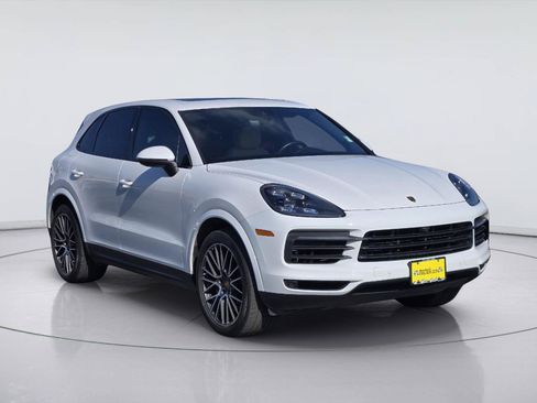 Used 2021 Porsche Cayenne AWD/4WD image 3