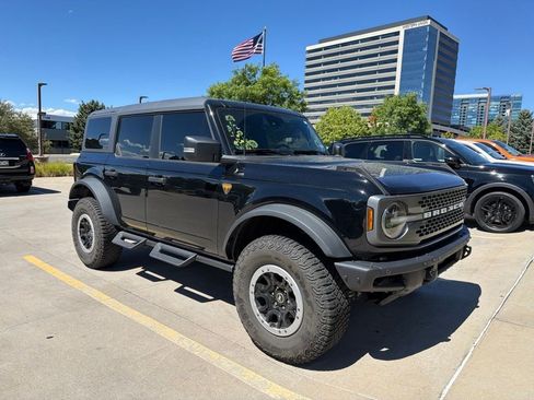 Used 2024 Ford Bronco Badlands AWD/4WD image 3