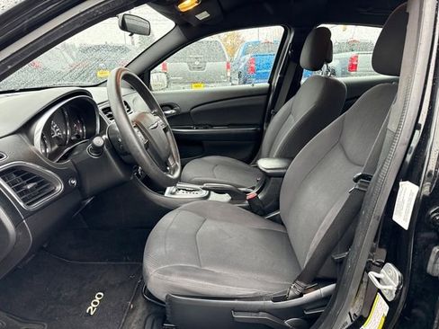 Used 2013 Chrysler 200 LX image 14