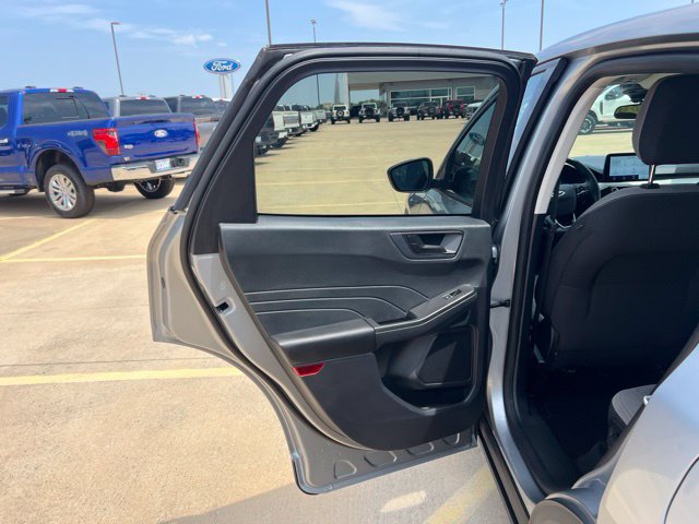 Certified 2022 Ford Escape SE w/ SE Sport Appearance Package FWD image 14
