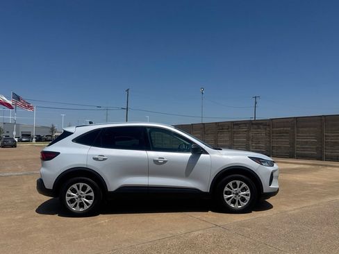 Used 2025 Ford Escape Active AWD/4WD image 26