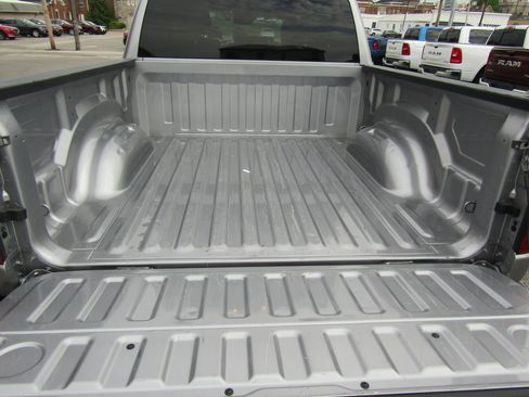 Used 2024 RAM 1500 Laramie AWD/4WD image 14