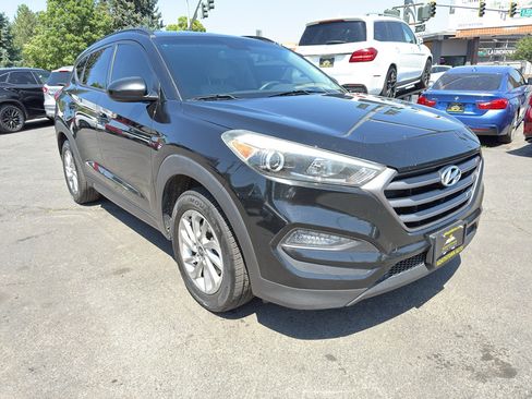 Used 2016 Hyundai Tucson SE w/ Option Group 02 AWD/4WD image 11