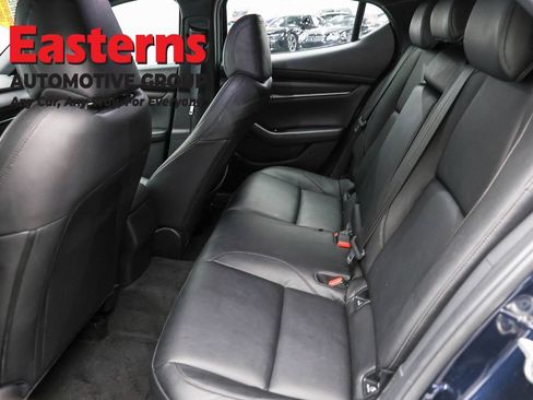 Used 2024 MAZDA MAZDA3 s FWD image 23