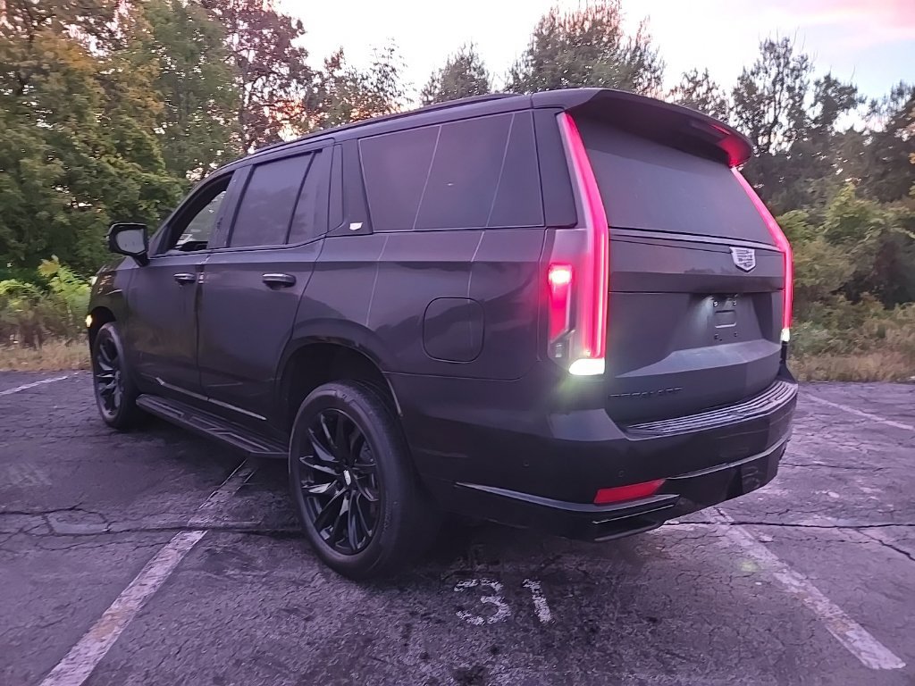 Certified 2024 Cadillac Escalade Sport w/ LPO, ONYX Package AWD/4WD image 5
