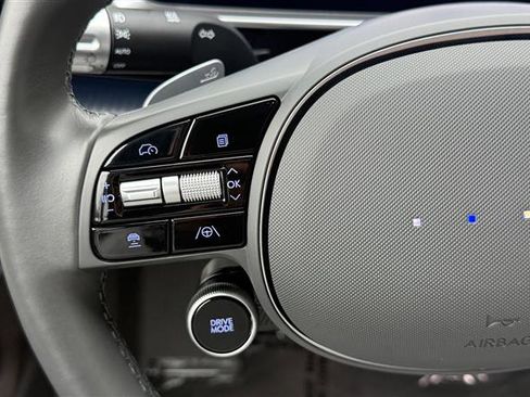 Used 2024 Hyundai Ioniq 6 Limited image 25