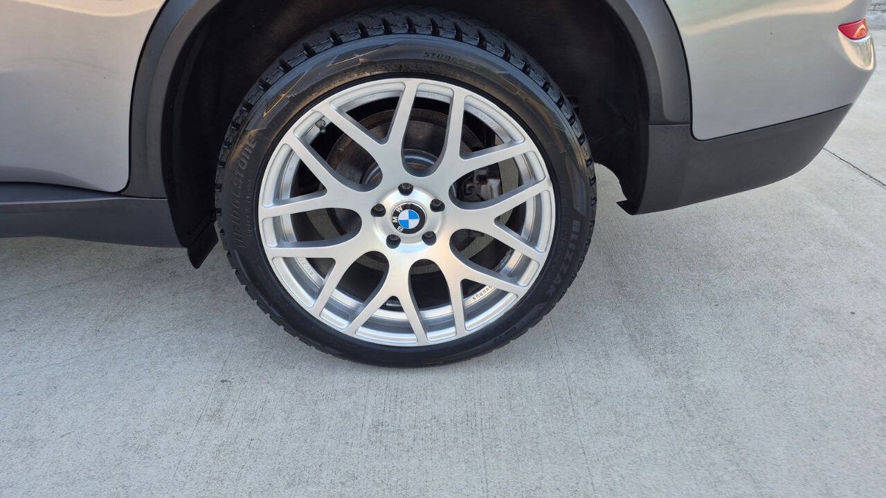 Used 2011 BMW X5 xDrive35i AWD/4WD image 17