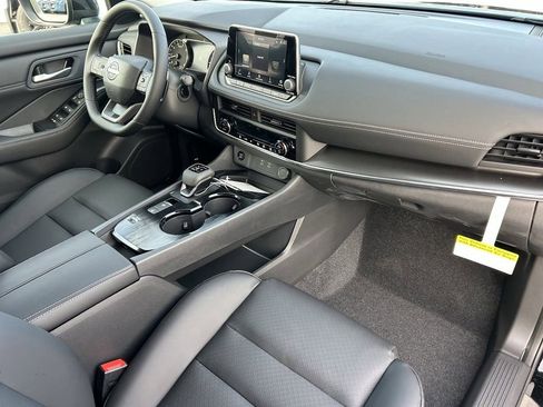 New 2026 Nissan Rogue SV image 8