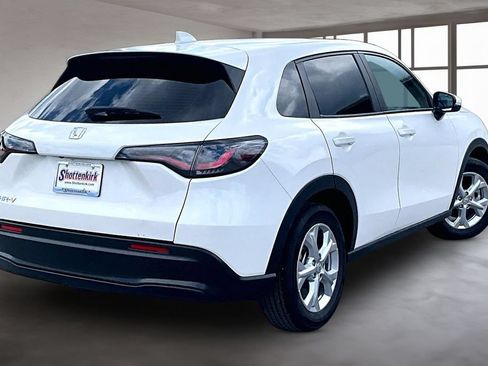 Certified 2025 Honda HR-V LX image 6