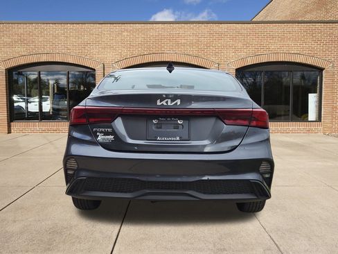 Used 2024 Kia Forte LXS image 4