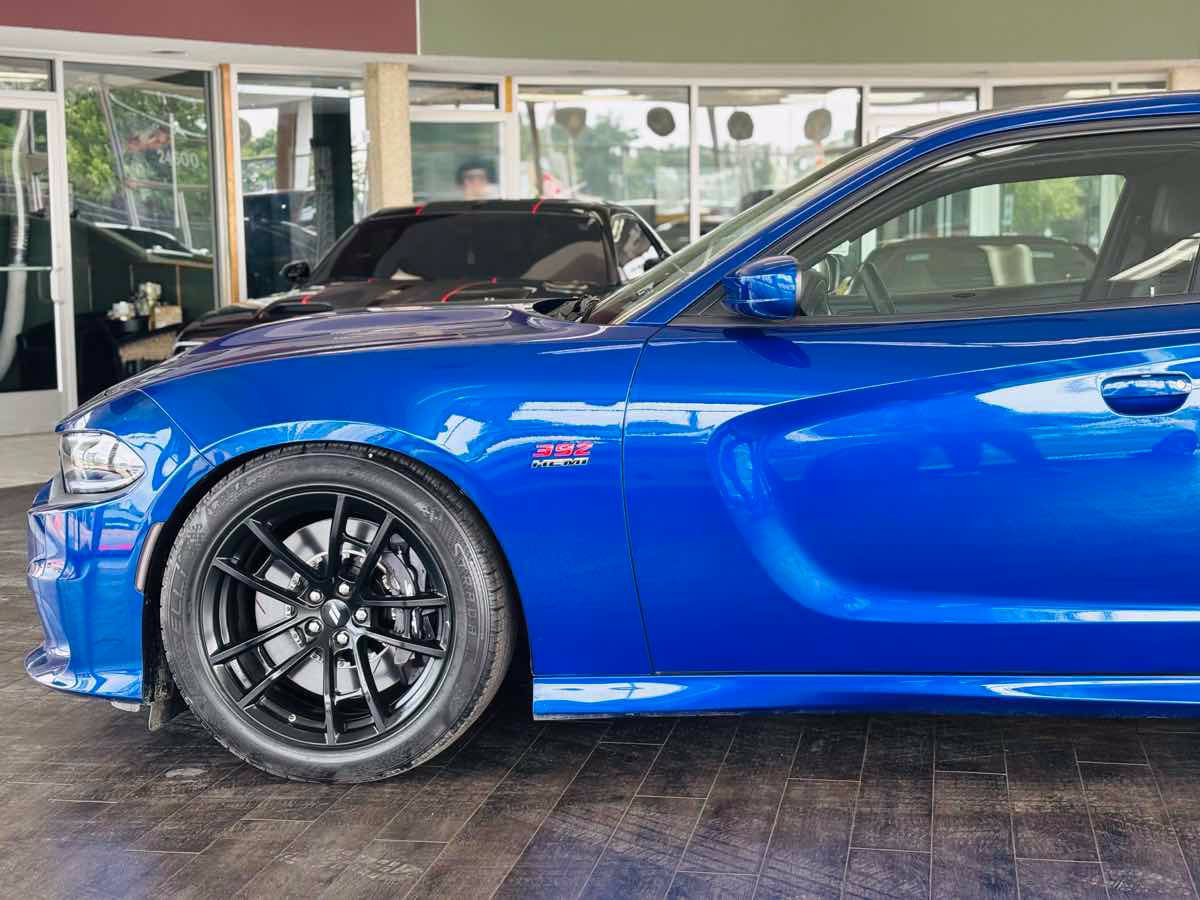 Used 2022 Dodge Charger Scat Pack w/ Dynamics Package RWD image 17