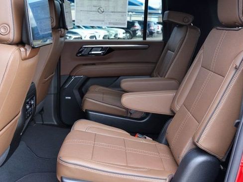 New 2026 Chevrolet Suburban High Country AWD/4WD image 20