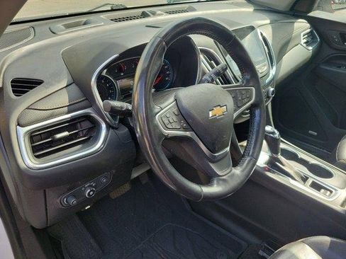 Used 2018 Chevrolet Equinox Premier image 21