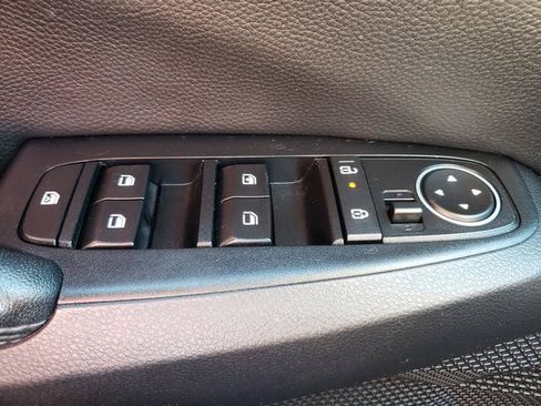 Certified 2024 Kia Seltos S AWD/4WD image 29