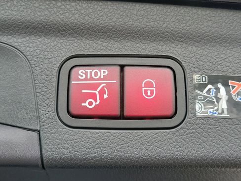 Certified 2025 Mercedes-Benz GLE 350 GLE 350 image 9