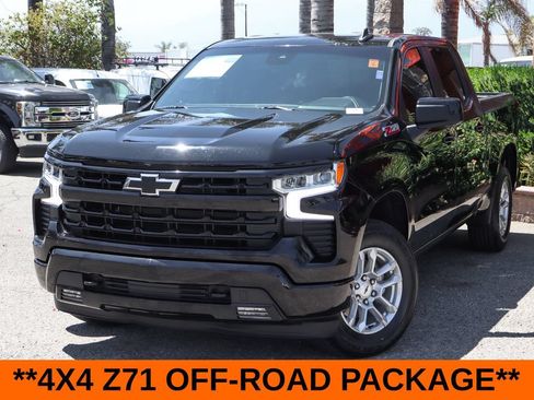 Used 2023 Chevrolet Silverado 1500 RST w/ Convenience Package II AWD/4WD image 4