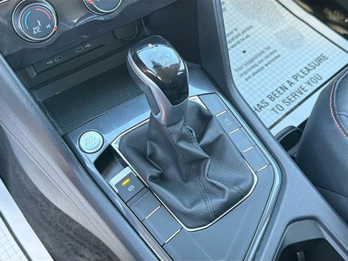 Used 2024 Volkswagen Tiguan Wolfsburg Edition image 28