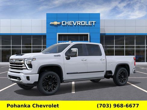New 2026 Chevrolet Silverado 2500 High Country w/ High Country Premium Package AWD/4WD image 2
