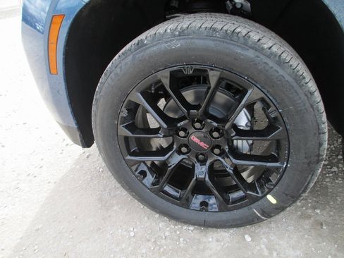 New 2026 GMC Yukon Elevation w/ Elevation Premium Package image 11