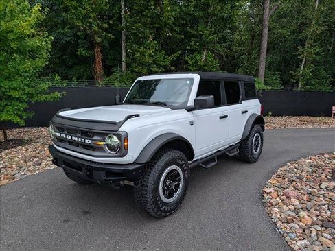 Used 2024 Ford Bronco Big Bend w/ Sasquatch Package AWD/4WD image 1